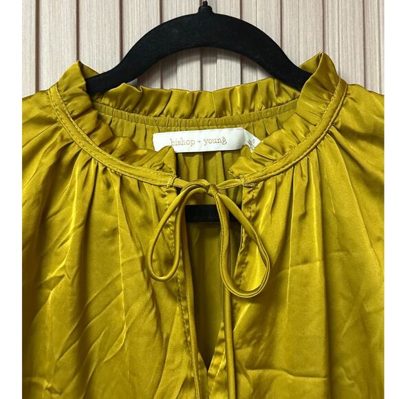 Bishop + Young Nikki Flutter Sleeve Ruffle Neck Top Citrine Women’s Size S - Picture 4 of 8
